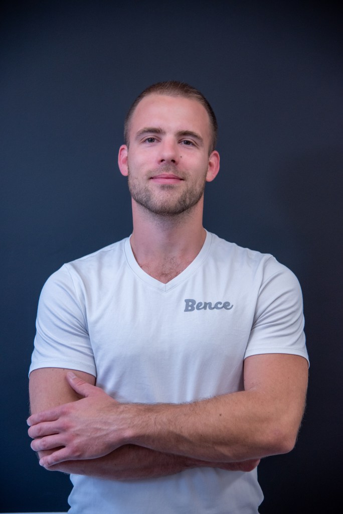 Karsai Bence személyi edző / csoportos TRX oktató